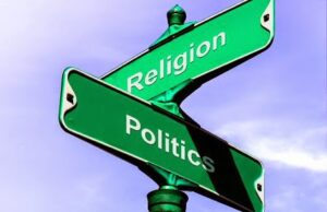 MENOLAK SEKULARISASI ISLAM