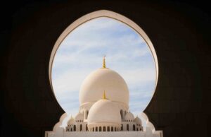 KHILAFAH MAMPU MEMBENDUNG NEOLIBERALISME DAN NEOIMPERIALISME