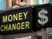 BEBERAPA TRANSAKSI KEUANGAN YANG SERING TERJADI SAAT SAFAR KE LUAR NEGERI