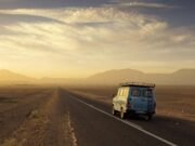 LAKI-LAKI BERSAFAR DENGAN SAUDARA IPAR PEREMPUANNYA, BESERTA ISTRI DAN ANAK-ANAK DARI LAKI-LAKI TERSEBUT