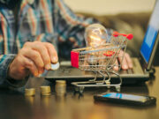 MENGHITUNG ZAKAT PERDAGANGAN, DARI HARGA BELINYA ATAU DARI HARGA JUALNYA?