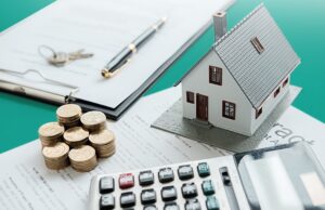 PEMBERI PINJAMAN MENGONTRAKKAN RUMAH MILIK SI PEMINJAM YANG DIJADIKAN JAMINAN UTANG (RAHN)