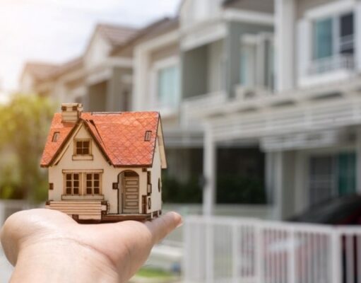 RUMAH TEMPAT TINGGAL DAN KENDARAAN PRIBADI, APAKAH HARUS DIBAYAR ZAKATNYA?